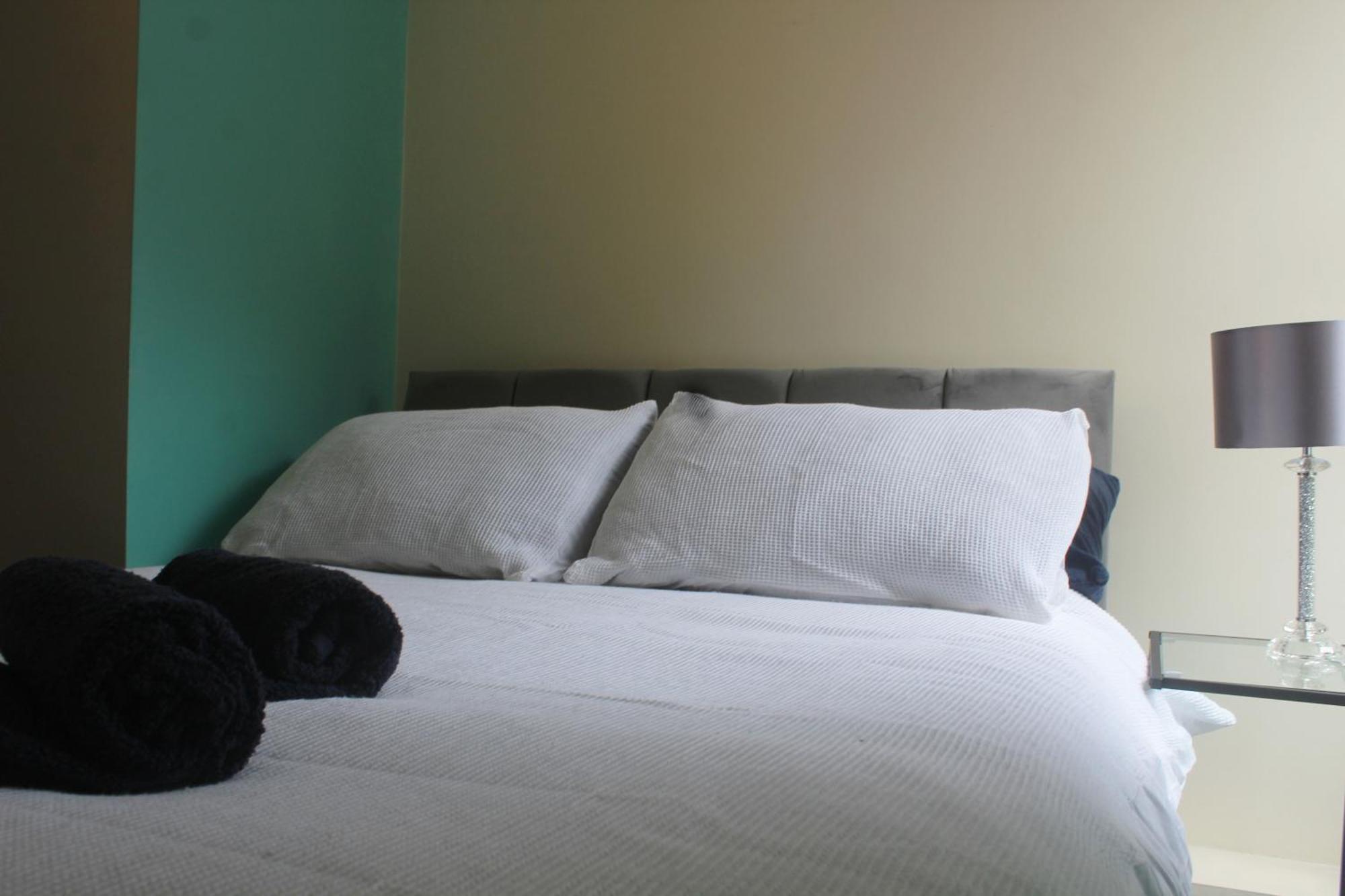 City Heights Apartment Canterbury Bagian luar foto